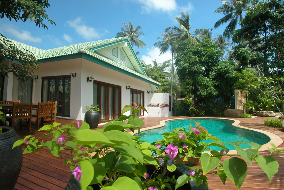 Rumah Mewah di Pedesaan