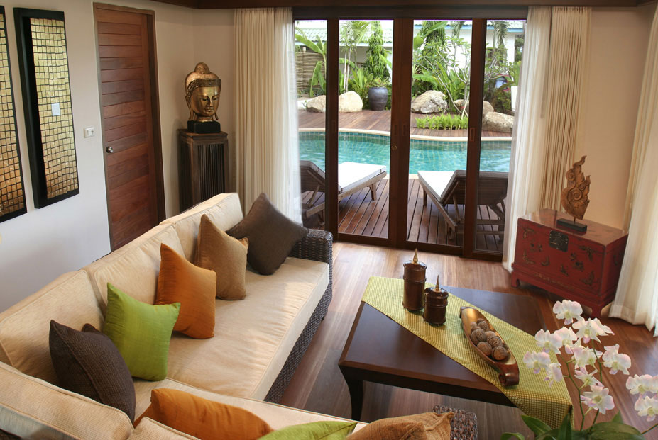 Interior Rumah Mewah di Kampung Halaman
